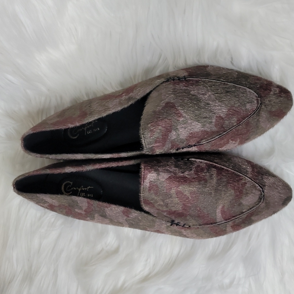 NWOT C Comfort flats